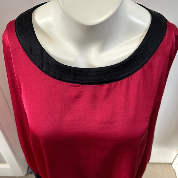 KENNETH COLE REACTION stain blouse - Picture 6 of 8